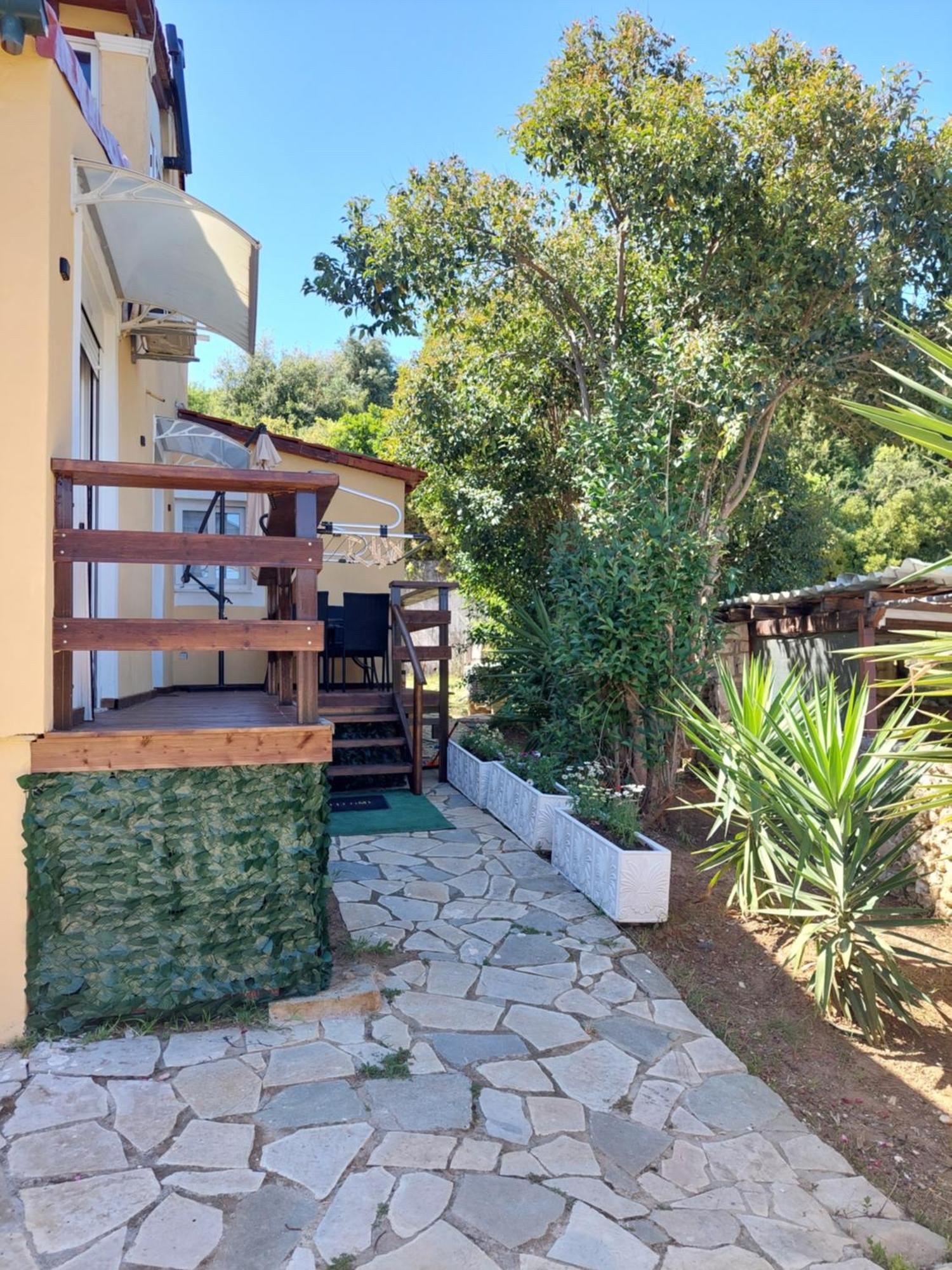 Thanos Guesthouse Corfu Agioi Deka  Eksteriør bilde